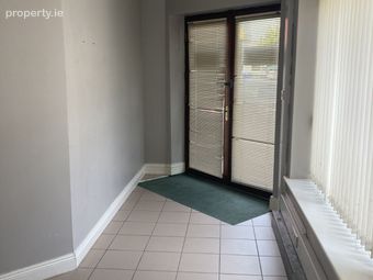 8 The Orchard, Friar Street, Thurles, Co. Tipperary - Image 3