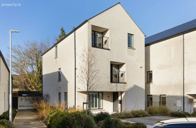 41 Sika Woods, Enniskerry, Co. Wicklow, Enniskerry, Co. Wicklow - Click to view photos