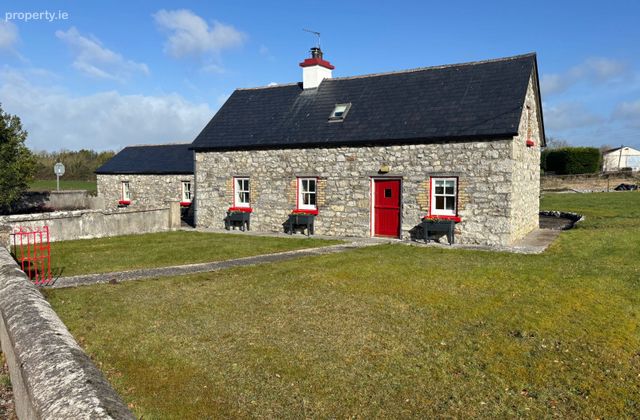 Silke's Cottage, Masonbrook, Loughrea, Co. Galway - Click to view photos