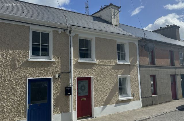 9 Upper Bridge Street, Skibbereen, Co. Cork - Click to view photos