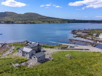 The Old Schoolhouse, Inishnee, Roundstone, Co. Galway - Image 3