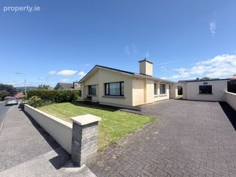 11 Woodland Heights, Carrickbeg, Carrickbeg, Co. Tipperary - Image 2