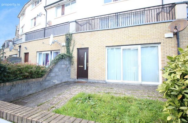 Stralem Court, Ongar, Dublin 15 - Click to view photos