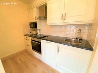 Cassian Court South, Royal Canal Park, Ashtown, Dublin 15, Ashtown, Dublin 15 - Image 2