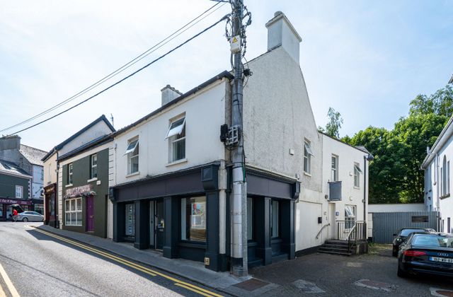 27 Pearse Street, Athlone, Co. Westmeath - Click to view photos