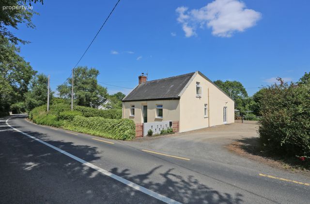 The Cottage, Sooreeney, Sixmilebridge, Clare, Sixmilebridge, Co. Clare - Click to view photos
