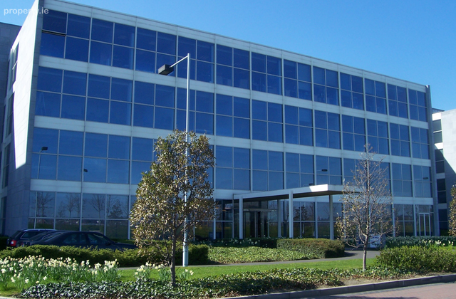 P6 Eastpoint Business Park, East Wall, Dublin 3 - Click to view photos