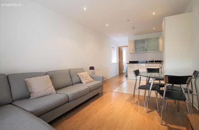 Oak House, Carrickmines Green, Carrickmines, Dublin 18 - Click to view photos