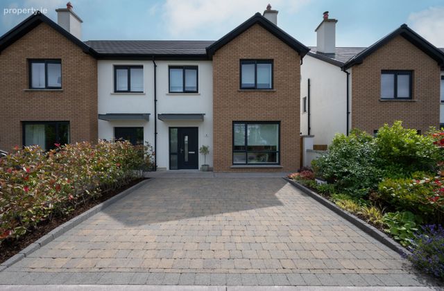 8 The Mews, Heathfield, Carriganarra, Clash, Co. Cork - Click to view photos