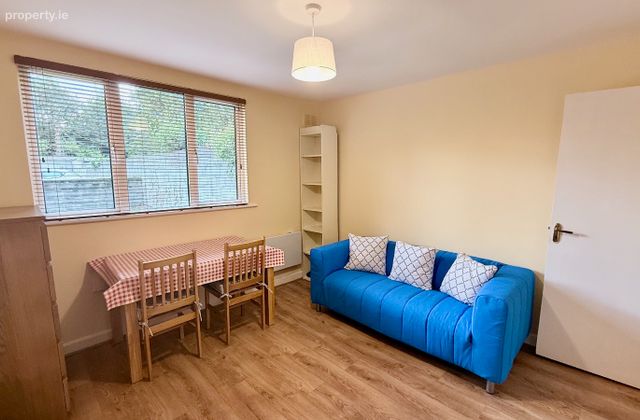 Howth Rd, Clontarf, Dublin 3 - Click to view photos