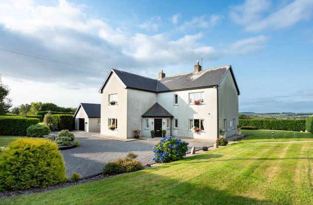 Radharc Na Coillte, Liscubba, Rossmore, Clonakilty, Co. Cork, Bealad Cross Roads, Co. Cork - Click to view photos