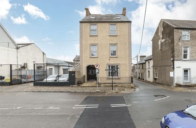 Trinity House, Marsh Lane, New Ross, Co. Wexford, New Ross, Co. Wexford - Click to view photos