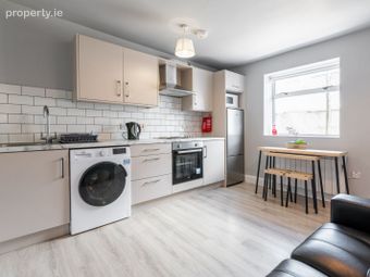 Apartment 2, 5 Blessington Place, North Circular Road, Dublin 7 - Image 3