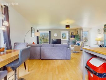 205 Castlecurragh Heath, Mulhuddart, Dublin 15 - Image 5