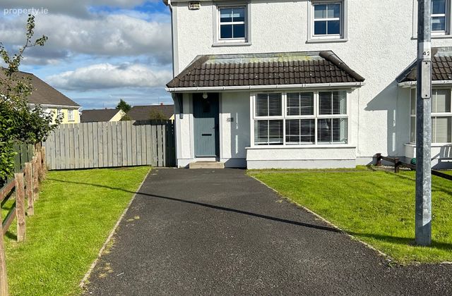129 Foxhills, Letterkenny, Co. Donegal, Letterkenny, Co. Donegal - Click to view photos