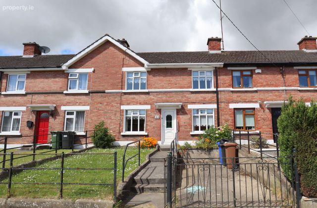 204 Pearse Park, Drogheda, Co. Louth - Click to view photos