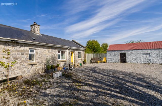 Ashtree Cottage, Greenhall Upper, Newtowncashel, Co Longford, Newtowncashel, Co. Longford - Click to view photos