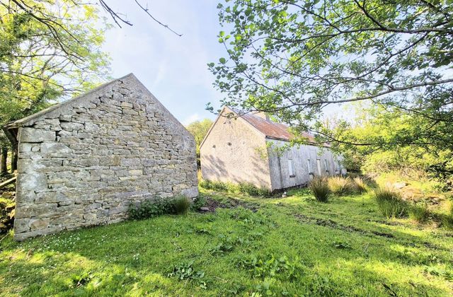 Corlea Cottage, Corlea, Blacklion, Co. Cavan - Click to view photos