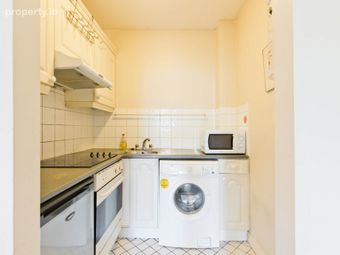 30 Packenham House, St. Patricks Street, Dublin 8, Dublin 8 - Image 4