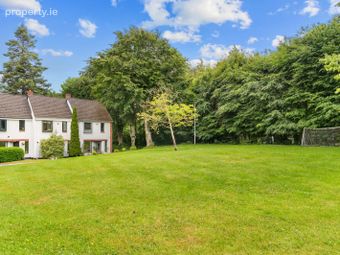 6 Walnut View, Brookwood, Dublin 16, Dublin 16 - Image 2