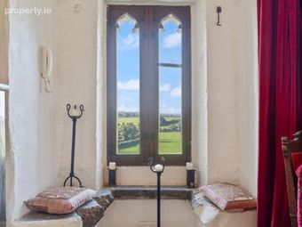 Ballytarsna Castle, Ballytarsna, Horse and Jockey, Co. Tipperary - Image 3