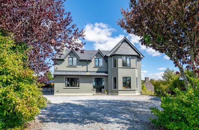 Killowen, Kenmare, Co Kerry, Kenmare, Co. Kerry - Click to view photos