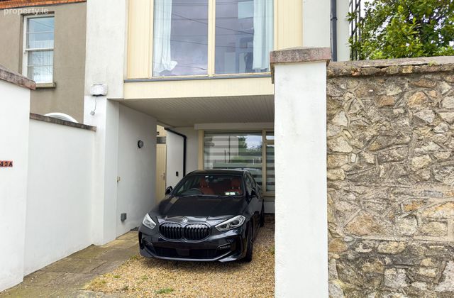 Carysfort Road, Dalkey, Co. Dublin - Click to view photos