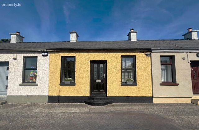 49 Roanmore Terrace, Cannon Street, Waterford City Centre, Co. Waterford - Click to view photos