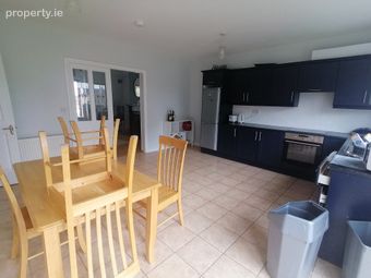 84 The Maples, Ballyhaunis, Co. Mayo - Image 3
