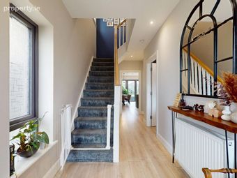 42 Hollywoodrath Drive, Hollystown, Dublin 15 - Image 2