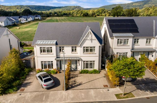 6 The Willows, Ballinahinch Wood, Ashford, Co. Wicklow - Click to view photos