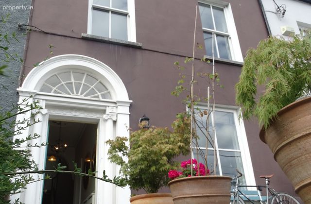 Myrtle Hill Terrace, Lower Glanmire Road, Cork City Centre, Co. Cork - Click to view photos