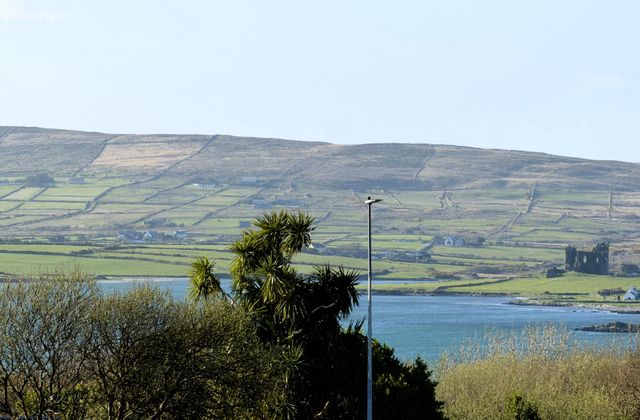 Garranearagh, Cahersiveen, Co. Kerry - Click to view photos