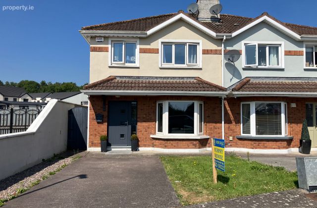 18 Funshion, River Valley, Mallow, Co. Cork - Click to view photos