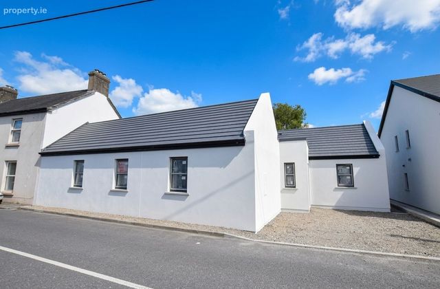 3 Bedroom Detached Bungalow, Bartlemy, Co. Cork - Click to view photos