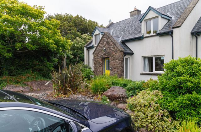 10 Carraig Eanna, Waterville, Co. Kerry - Click to view photos