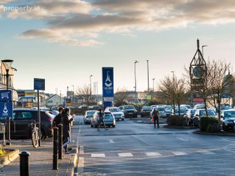 Unit 52, Galway Shopping Centre, Bohermore, Co. Galway - Image 4