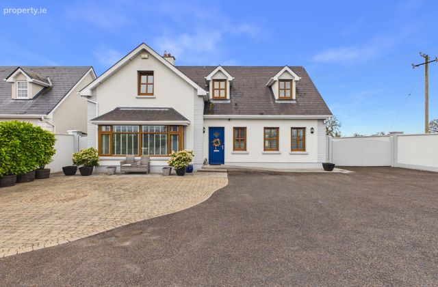 4 Bruach Na Coille, St. Joseph's Road, Portumna, Co. Galway, Portumna, Co. Galway - Click to view photos