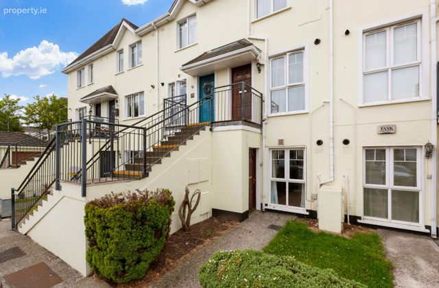 89 Holywell Drive, Swords, Co Dublin, Swords, Co. Dublin - Click to view photos
