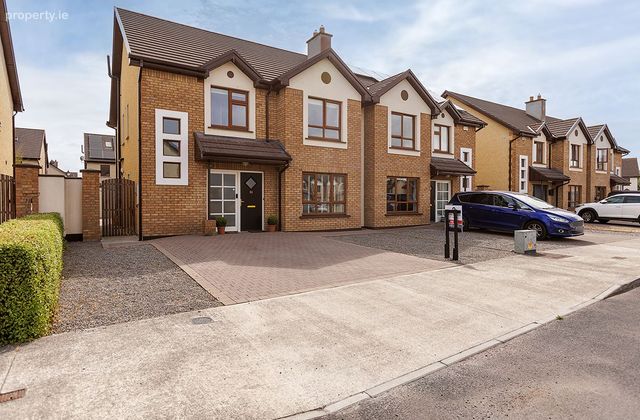 59 Monksfield, Abbeyside, Dungarvan, Co. Waterford - Click to view photos