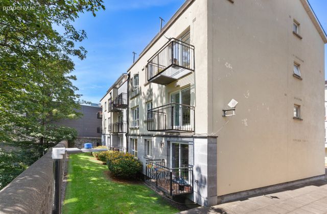 Apartment, 30 Blackhall Green, Blackhall Place, Stoneybatter, Dublin 7, Stoneybatter, Dublin 7 - Click to view photos