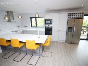 26 Curra Woods, Riverstick, Co. Cork - Image 4