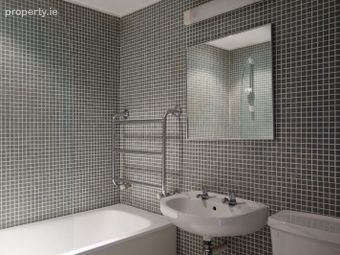 Apartment 11, The Wooden Building, Temple Bar, Dublin 8 - Image 3