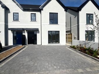 28 The Rowans, Blossomhill, Bandon, Co. Cork - Image 2