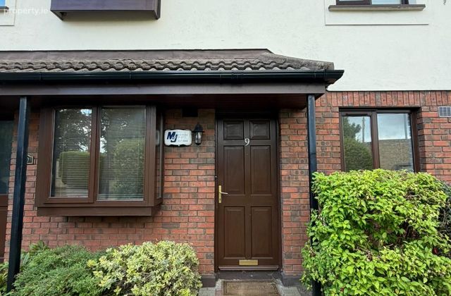 Apartment 9, Monkstown Square, Monkstown Avenue, Monkstown, Monkstown, Co. Dublin - Click to view photos
