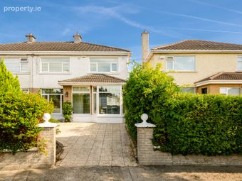 11 Walnut Avenue, Courtlands, Drumcondra, Dublin 9 - Image 2