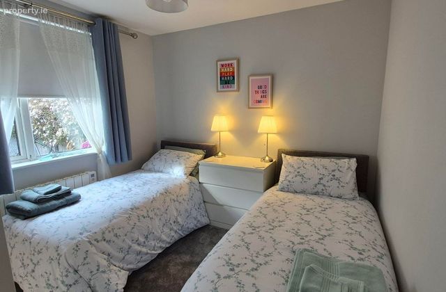 Haydens Park Glade, Lucan, Co. Dublin - Click to view photos