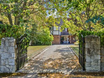 5 The Birches, Torquay Road, Foxrock, Dublin 18 - Image 2