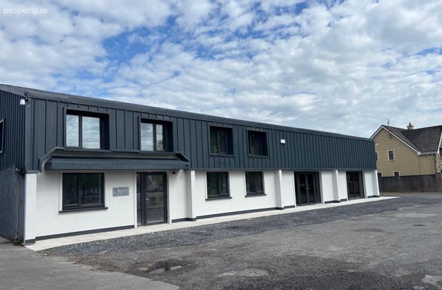 Balla, Castlebar, Balla, Co. Mayo - Click to view photos