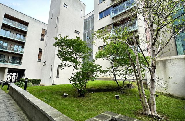 Apartment 12, Hyde Court, Dublin 2 - Click to view photos